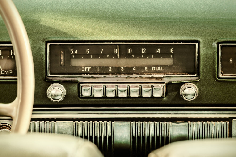 Retro radio